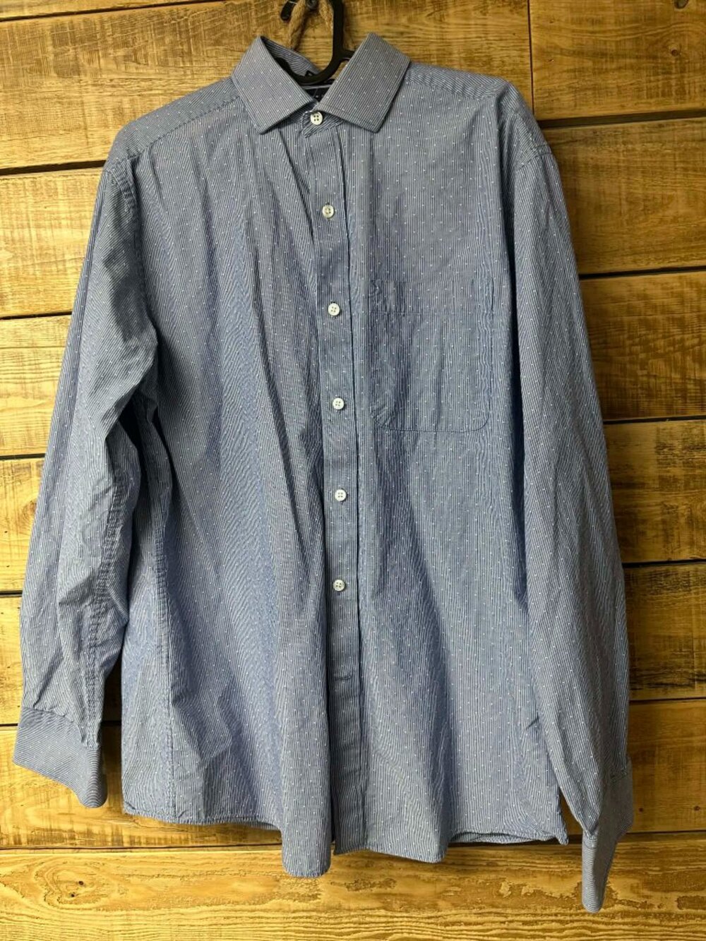 Tommy Hilfiger Men’s Shirt Size M – Casual Dress Shirt Very Good Condition